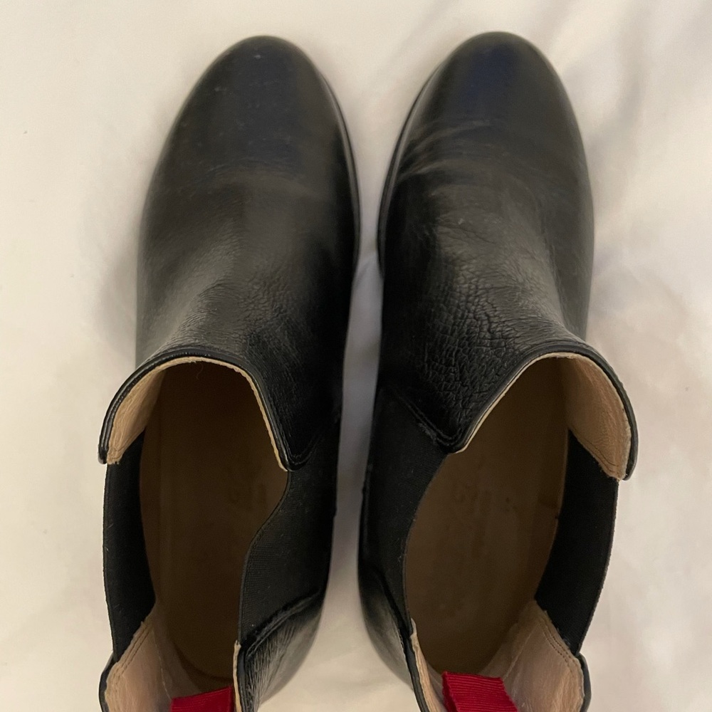 DEL TORO Womens - Black leather ankle booties -